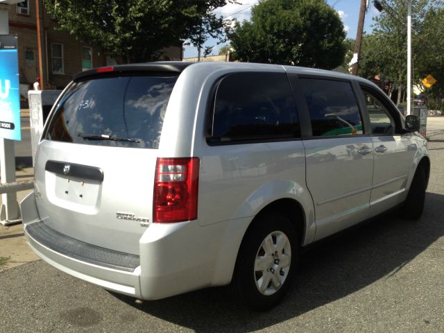 Dodge Grand Caravan 2010 photo 4