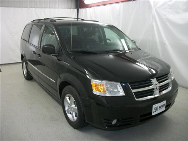 Dodge Grand Caravan 2010 photo 1