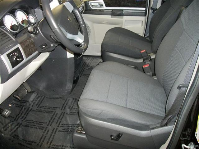 Dodge Grand Caravan 2010 photo 5