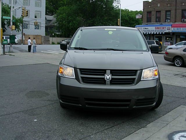 Dodge Grand Caravan 2010 photo 1