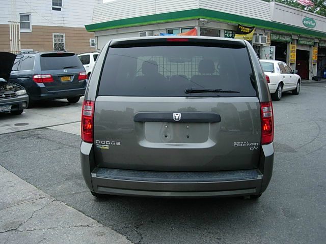 Dodge Grand Caravan 2010 photo 2