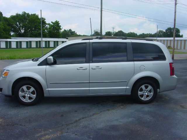 Dodge Grand Caravan 2010 photo 2