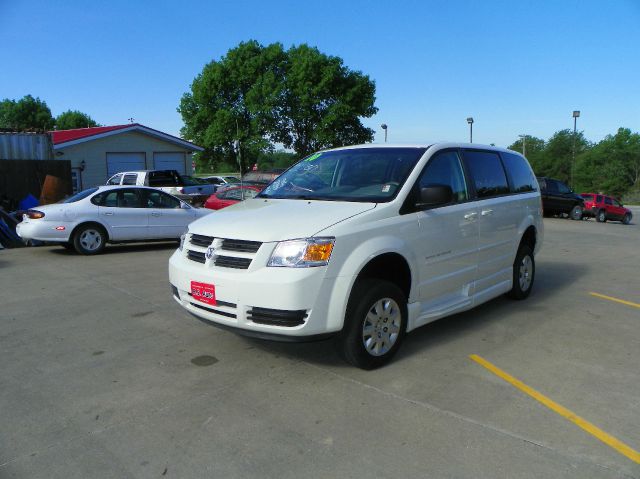 Dodge Grand Caravan 2010 photo 14