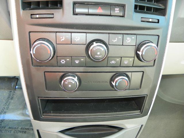 Dodge Grand Caravan 2010 photo 19