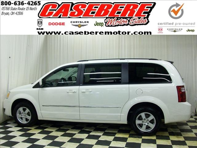 Dodge Grand Caravan 2010 photo 1