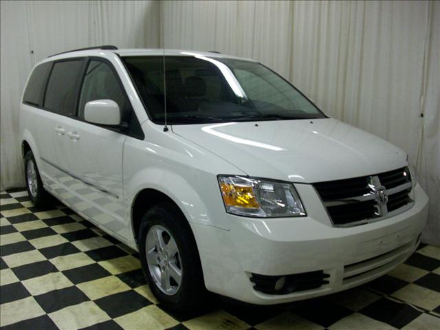 Dodge Grand Caravan 2010 photo 2