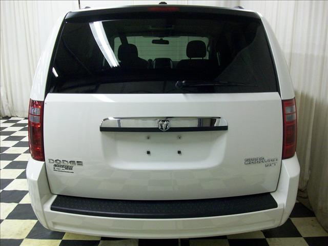 Dodge Grand Caravan 2010 photo 4