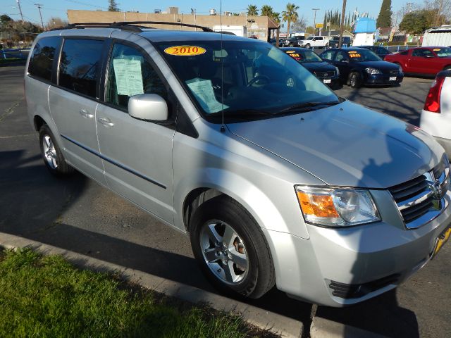 Dodge Grand Caravan 2010 photo 2