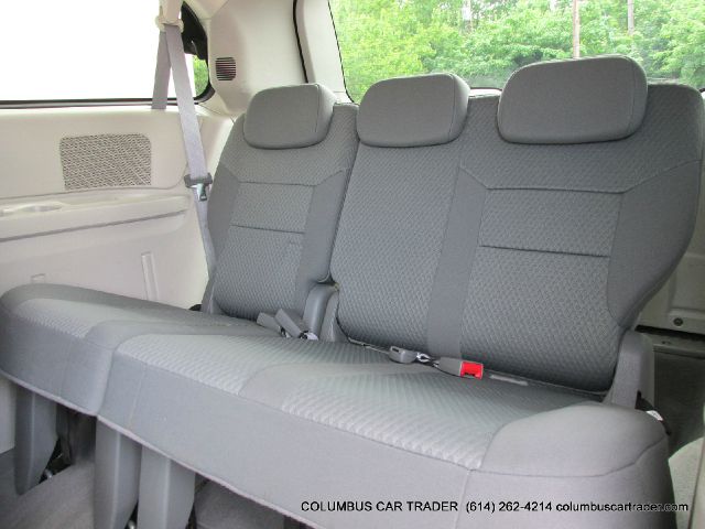 Dodge Grand Caravan 2010 photo 18