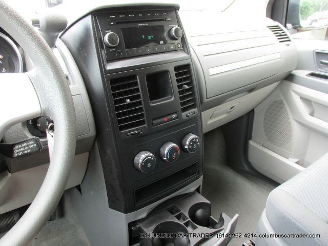 Dodge Grand Caravan 2010 photo 6