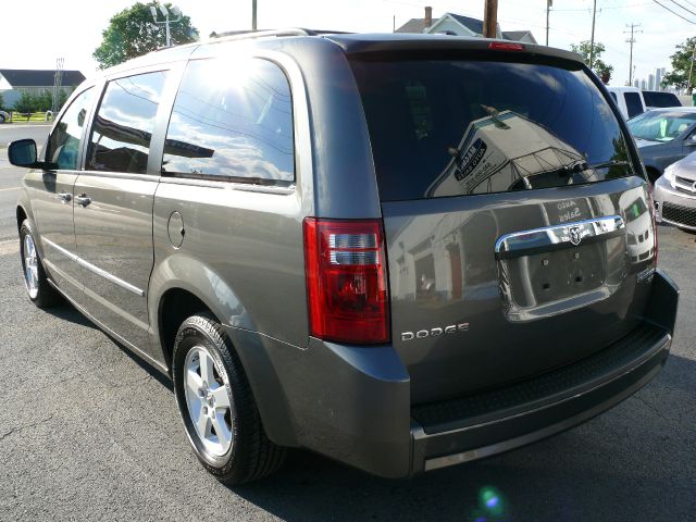 Dodge Grand Caravan 2010 photo 27