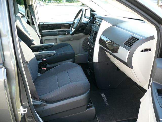 Dodge Grand Caravan 2010 photo 48