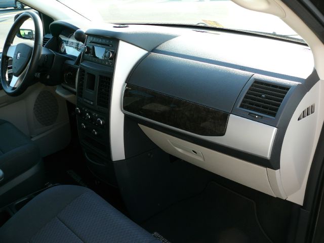 Dodge Grand Caravan 2010 photo 60