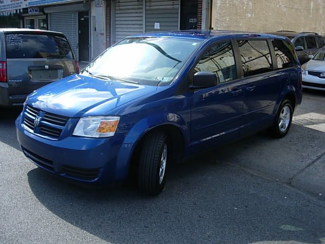 Dodge Grand Caravan 2010 photo 3