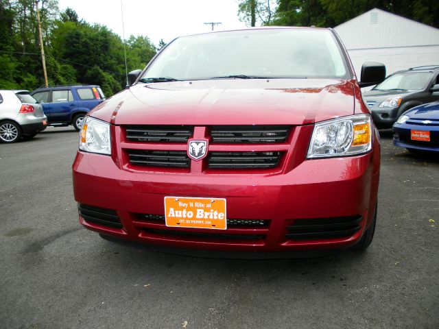 Dodge Grand Caravan 2010 photo 1