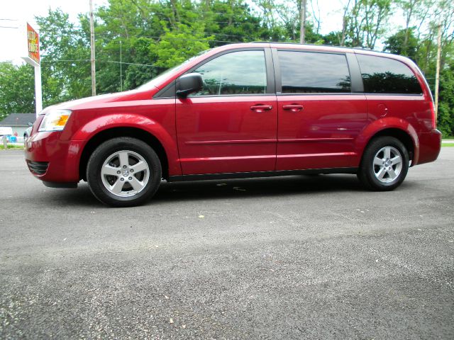 Dodge Grand Caravan 2010 photo 2