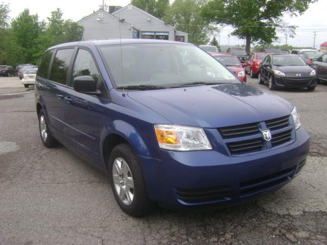 Dodge Grand Caravan 2010 photo 2