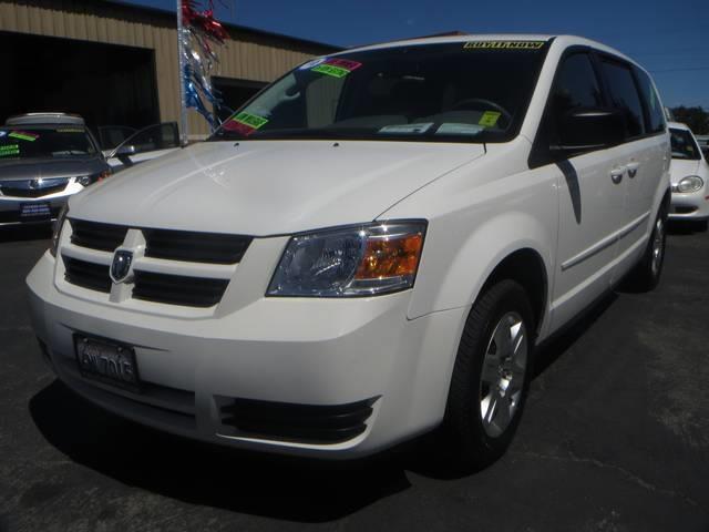 Dodge Grand Caravan 2010 photo 2