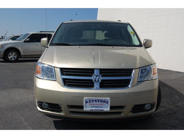 Dodge Grand Caravan 2010 photo 1