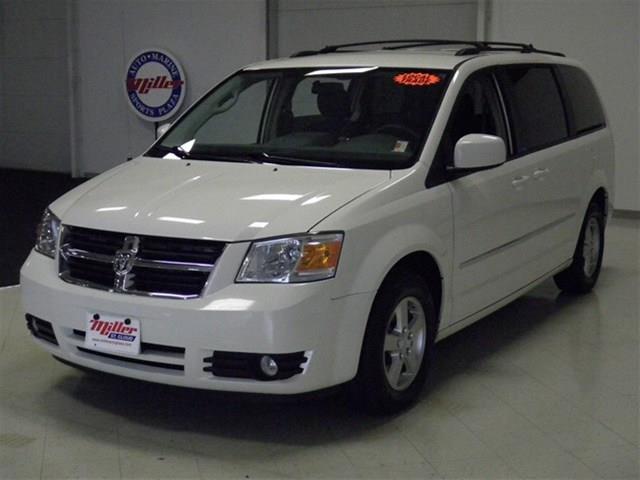 Dodge Grand Caravan 2010 photo 2