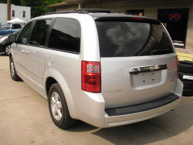 Dodge Grand Caravan 2010 photo 11