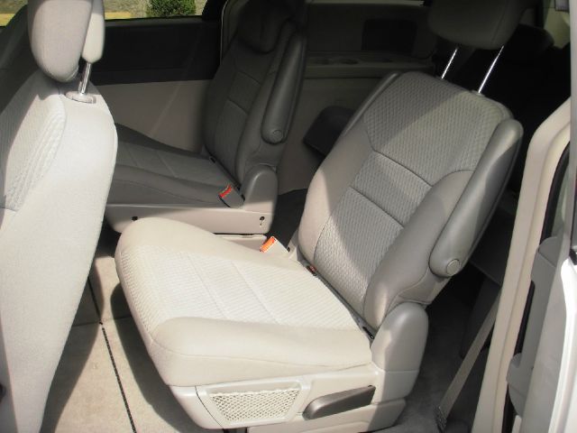 Dodge Grand Caravan 2010 photo 16