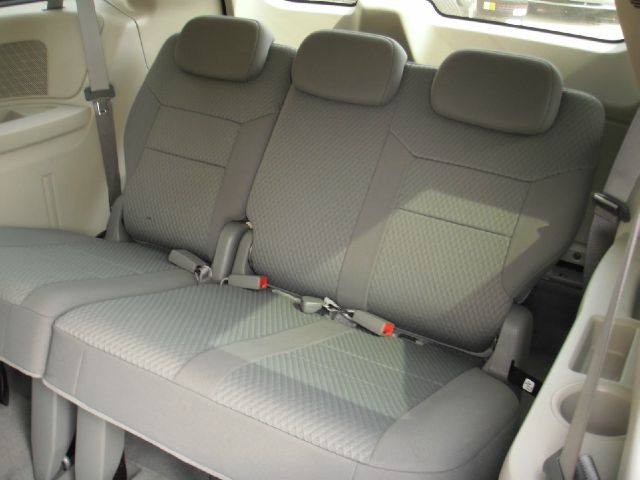 Dodge Grand Caravan 2010 photo 17