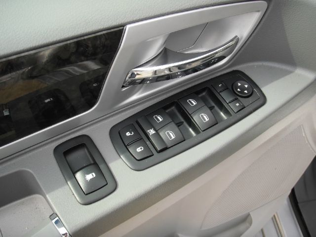 Dodge Grand Caravan 2010 photo 8