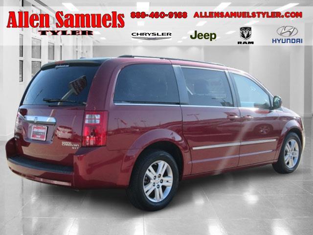 Dodge Grand Caravan 2010 photo 2