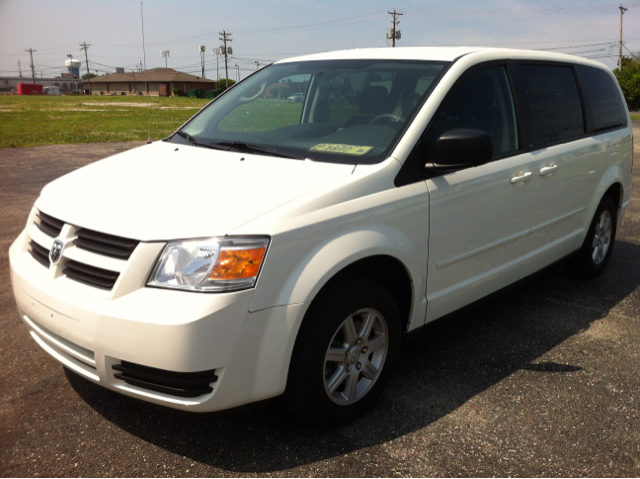 Dodge Grand Caravan 2010 photo 1