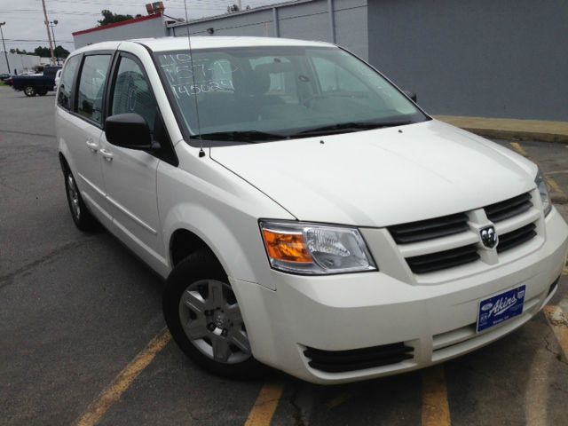 Dodge Grand Caravan 2010 photo 1