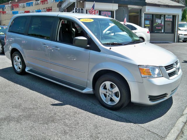 Dodge Grand Caravan 2010 photo 2