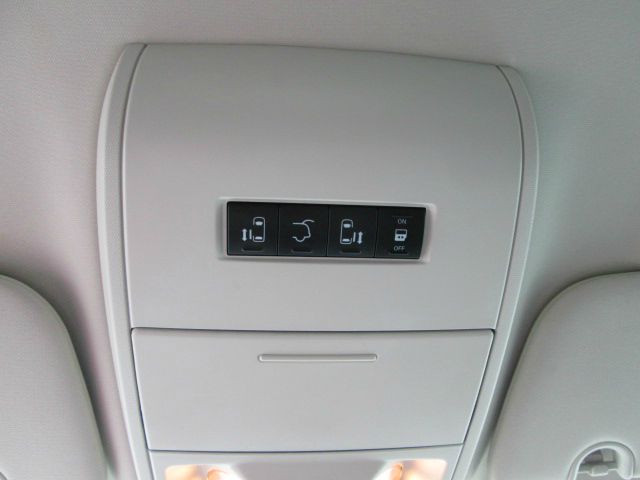 Dodge Grand Caravan 2010 photo 16