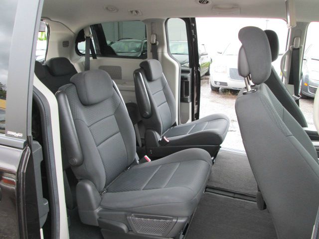 Dodge Grand Caravan 2010 photo 20