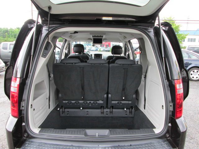 Dodge Grand Caravan 2010 photo 22