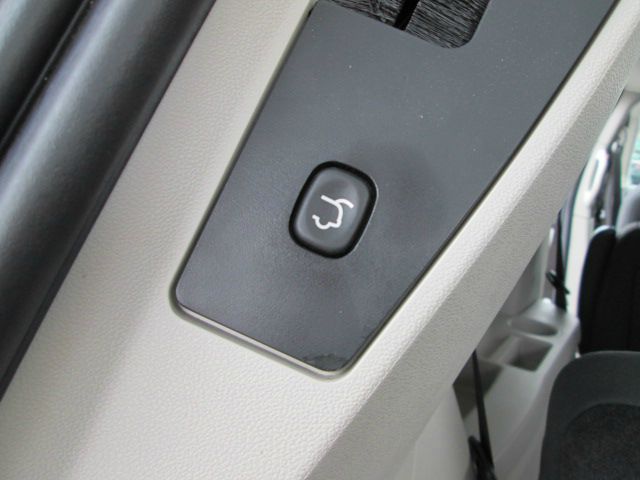 Dodge Grand Caravan 2010 photo 6