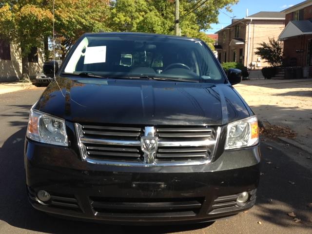 Dodge Grand Caravan 2010 photo 3