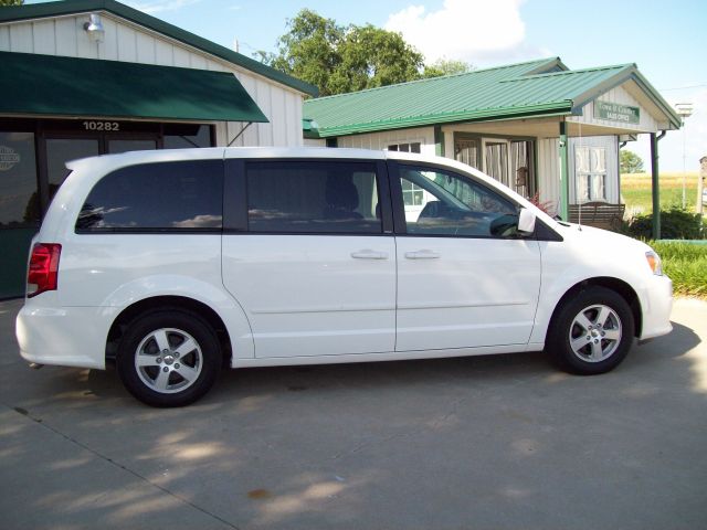 Dodge Grand Caravan 2011 photo 2