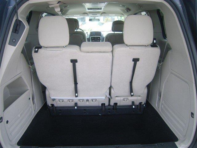 Dodge Grand Caravan 2011 photo 10