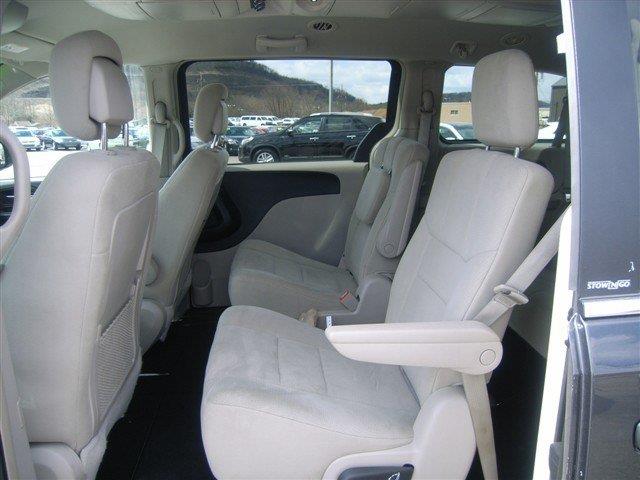 Dodge Grand Caravan 2011 photo 19