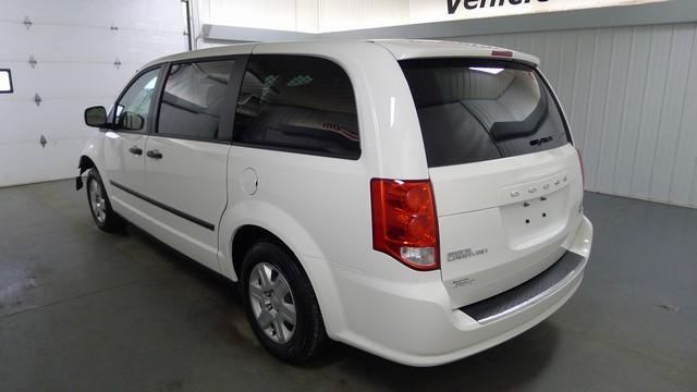 Dodge Grand Caravan 2011 photo 4