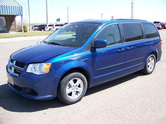 Dodge Grand Caravan 2011 photo 1