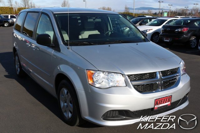 Dodge Grand Caravan 2011 photo 2