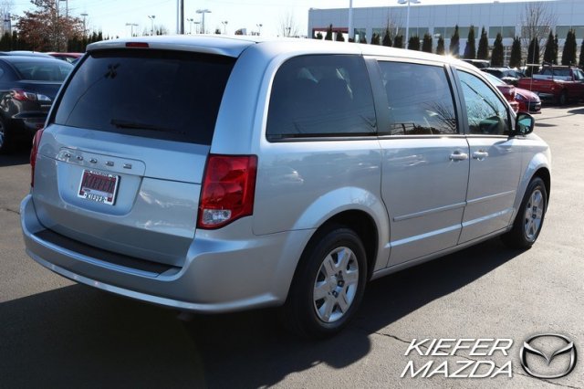 Dodge Grand Caravan 2011 photo 3