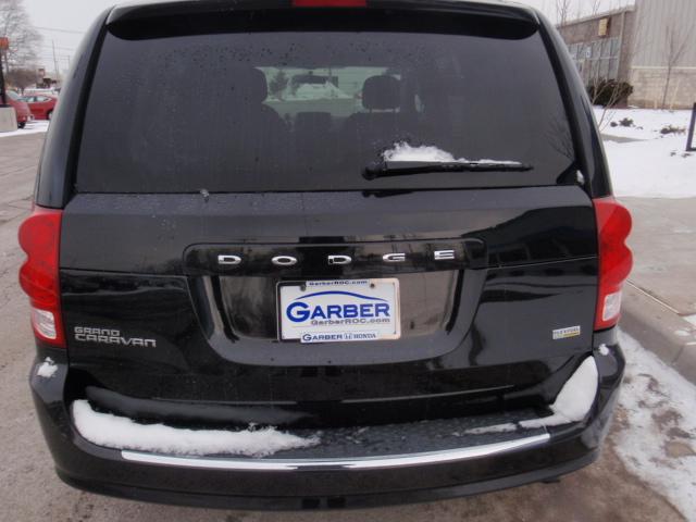 Dodge Grand Caravan 2011 photo 3