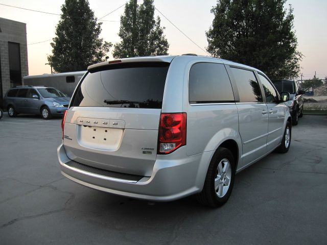 Dodge Grand Caravan 2011 photo 14