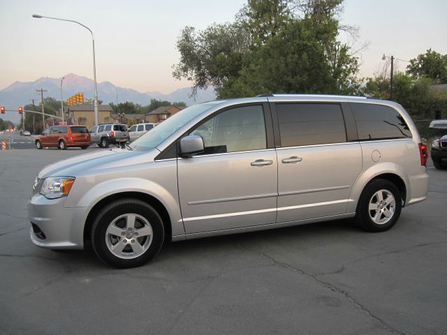 Dodge Grand Caravan 2011 photo 16