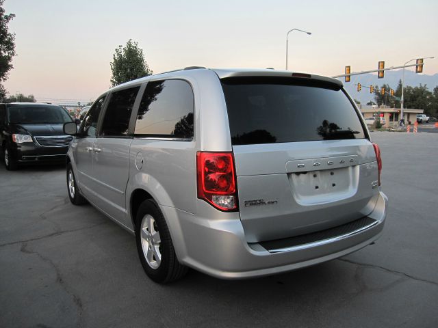 Dodge Grand Caravan 2011 photo 7