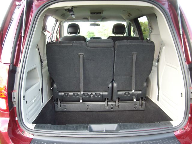 Dodge Grand Caravan 2011 photo 3