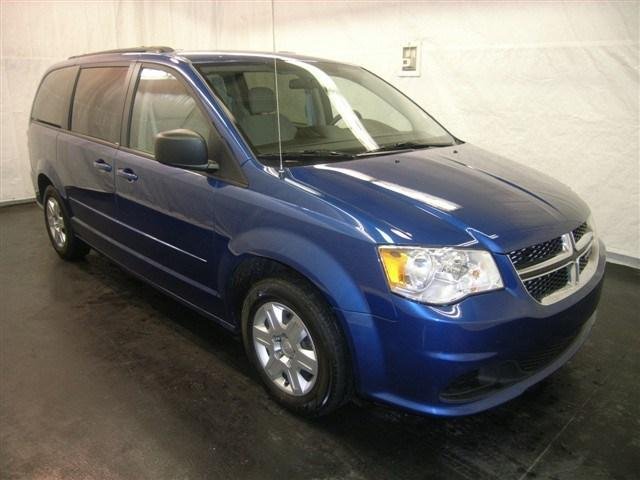 Dodge Grand Caravan 2011 photo 1